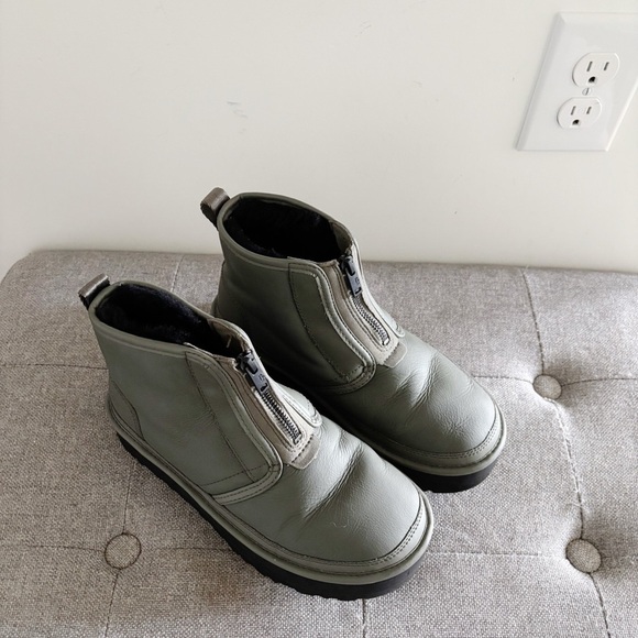 UGG Neumel Platform Zip Ultra Matte Seaweed Boots 7 - Picture 3 of 8